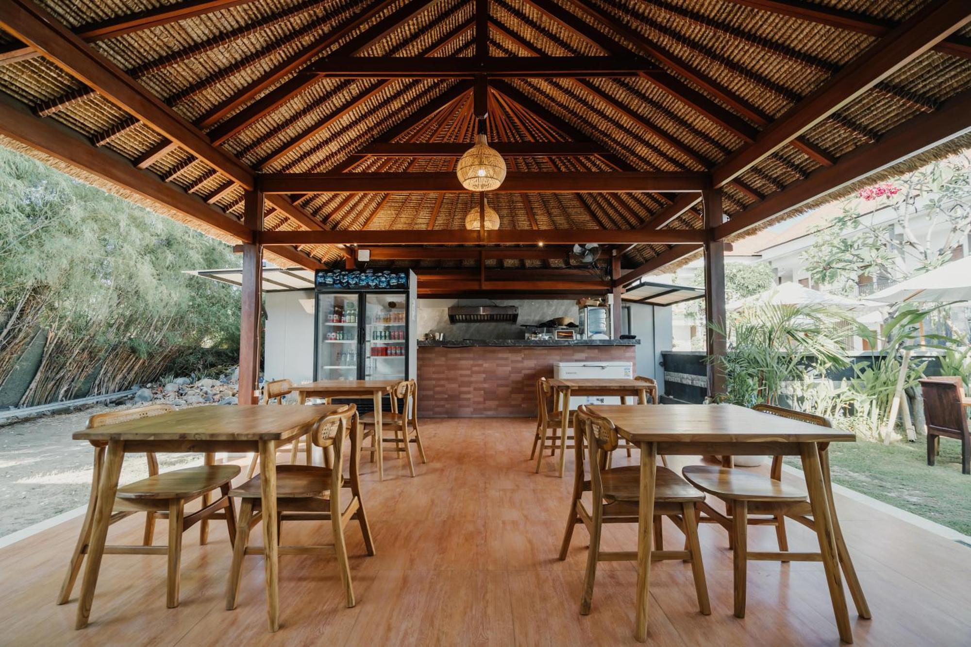 You Suite Seminyak Legian Exterior foto